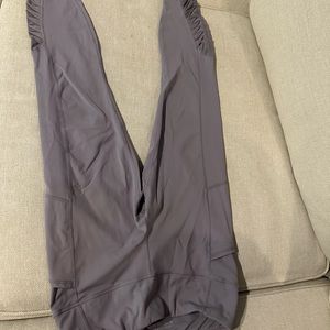 Yogalicious Daek Lavender Leggings Size medium